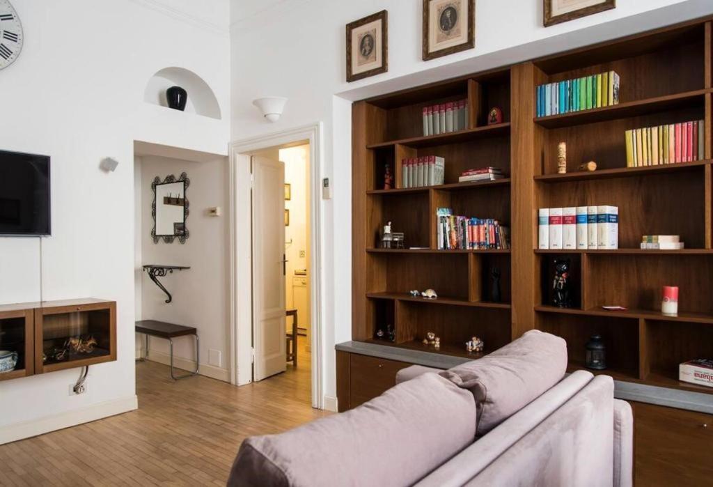 Joivy Classic Flat Near Basilica Di Sant'Ambrogio Διαμέρισμα Μιλάνο Εξωτερικό φωτογραφία