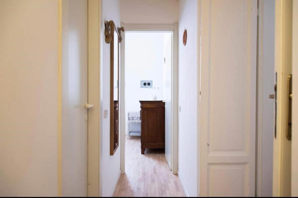 Joivy Classic Flat Near Basilica Di Sant'Ambrogio Διαμέρισμα Μιλάνο Εξωτερικό φωτογραφία